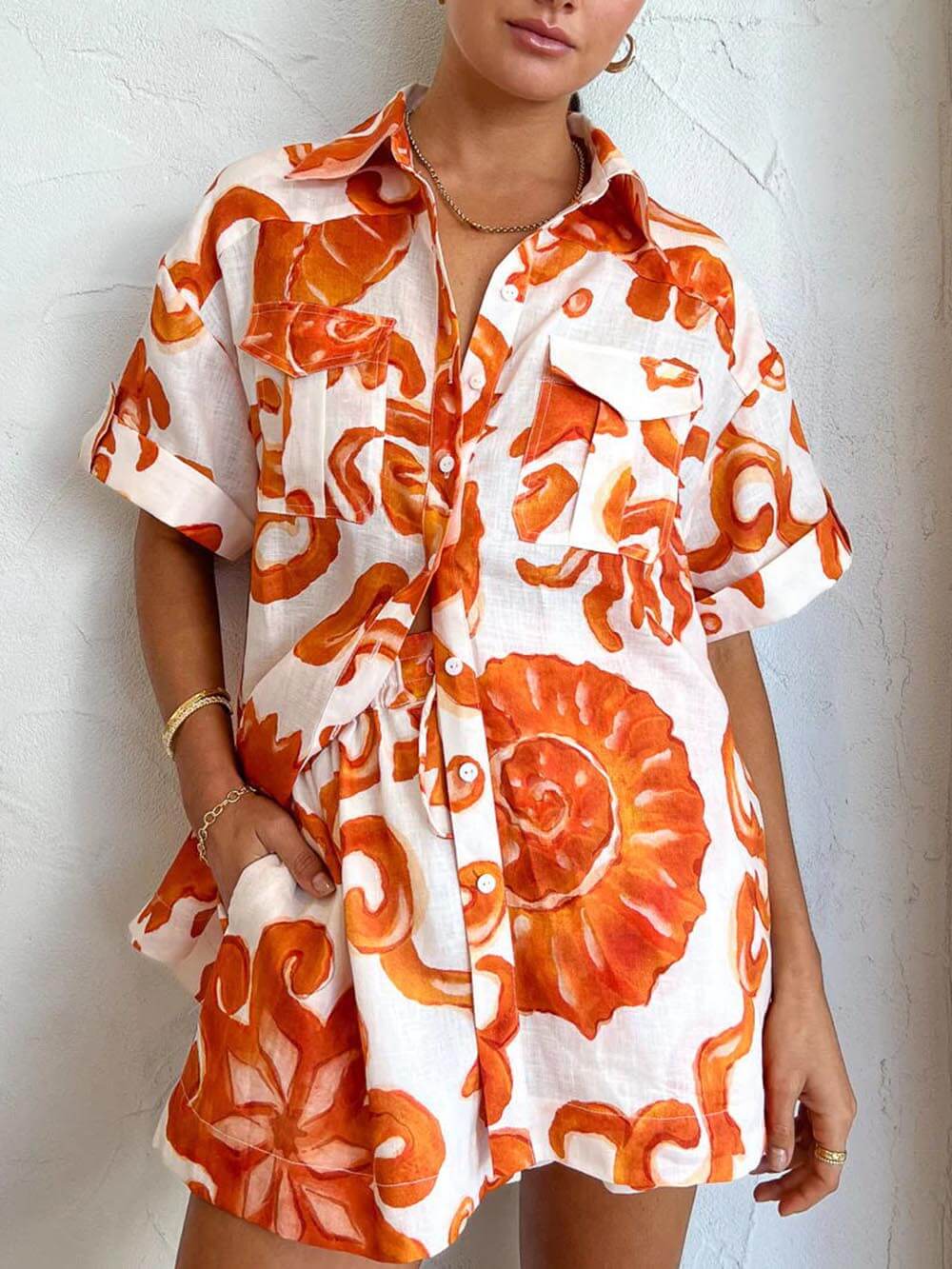 Conjunto de Camisa Solta com Lapela e Calções Estampados Únicos