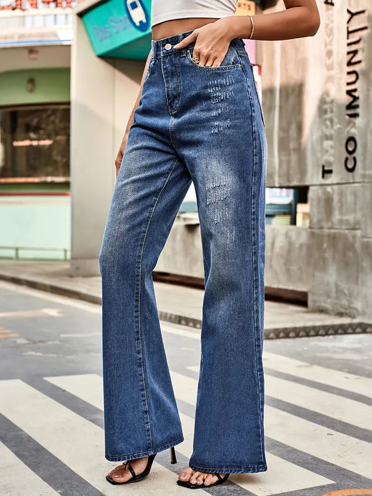 Pantaloni in denim svasati versatili a vita media