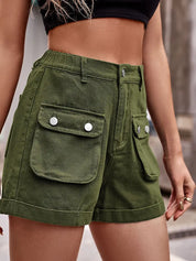 Pantaloncini cargo in denim con vita elastica alla moda