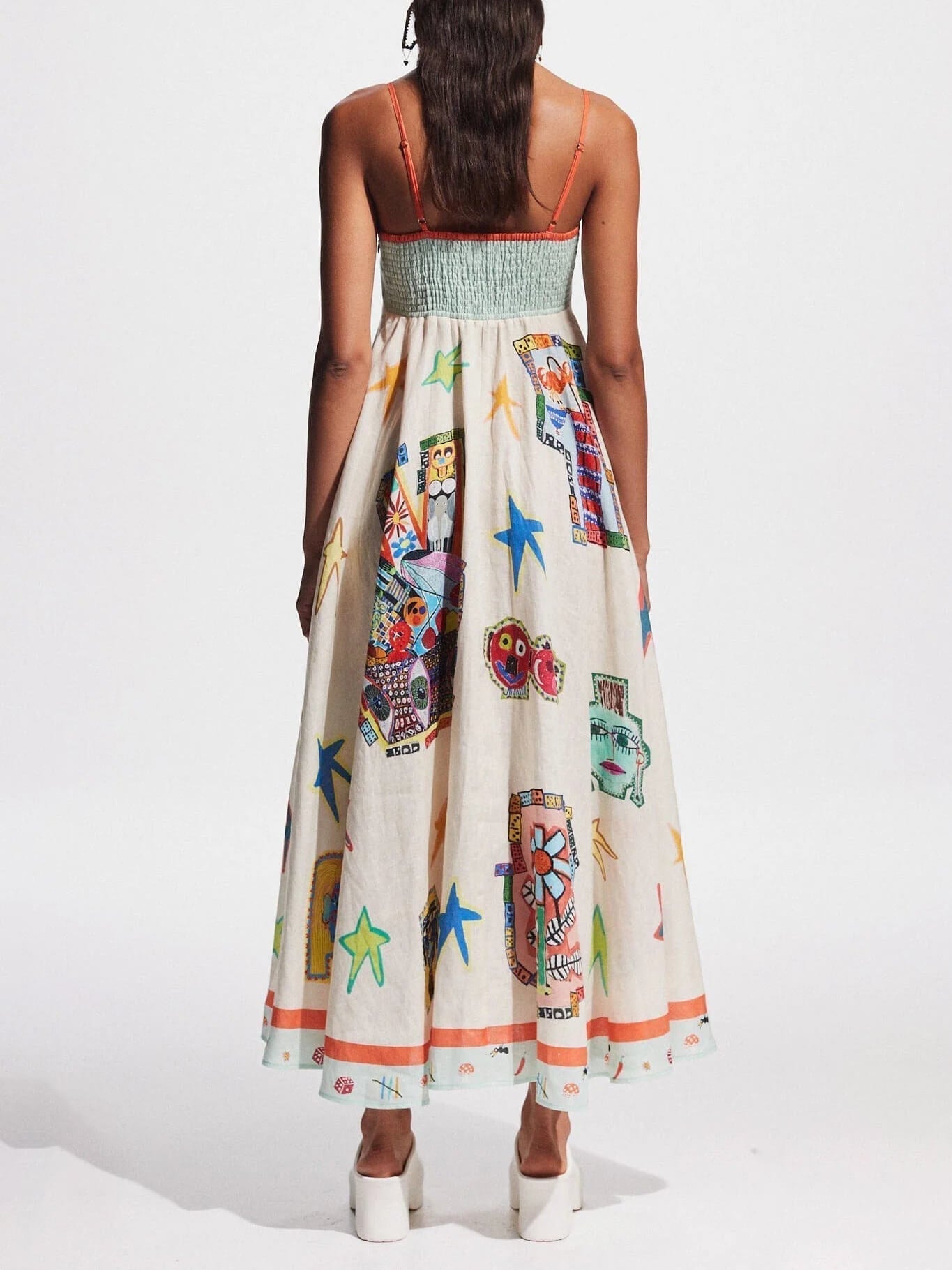 Vestido Maxi Longo com Estampa Única de Grafite e Suspensórios
