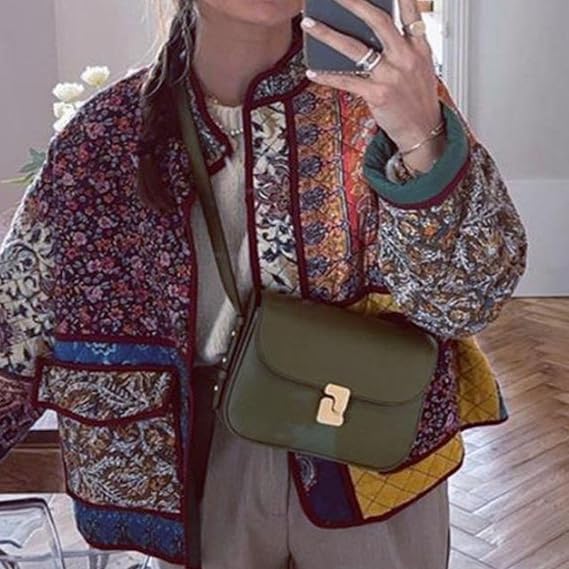 Casaco Acolchoado Multicolor com Estampa de Padrão Étnico