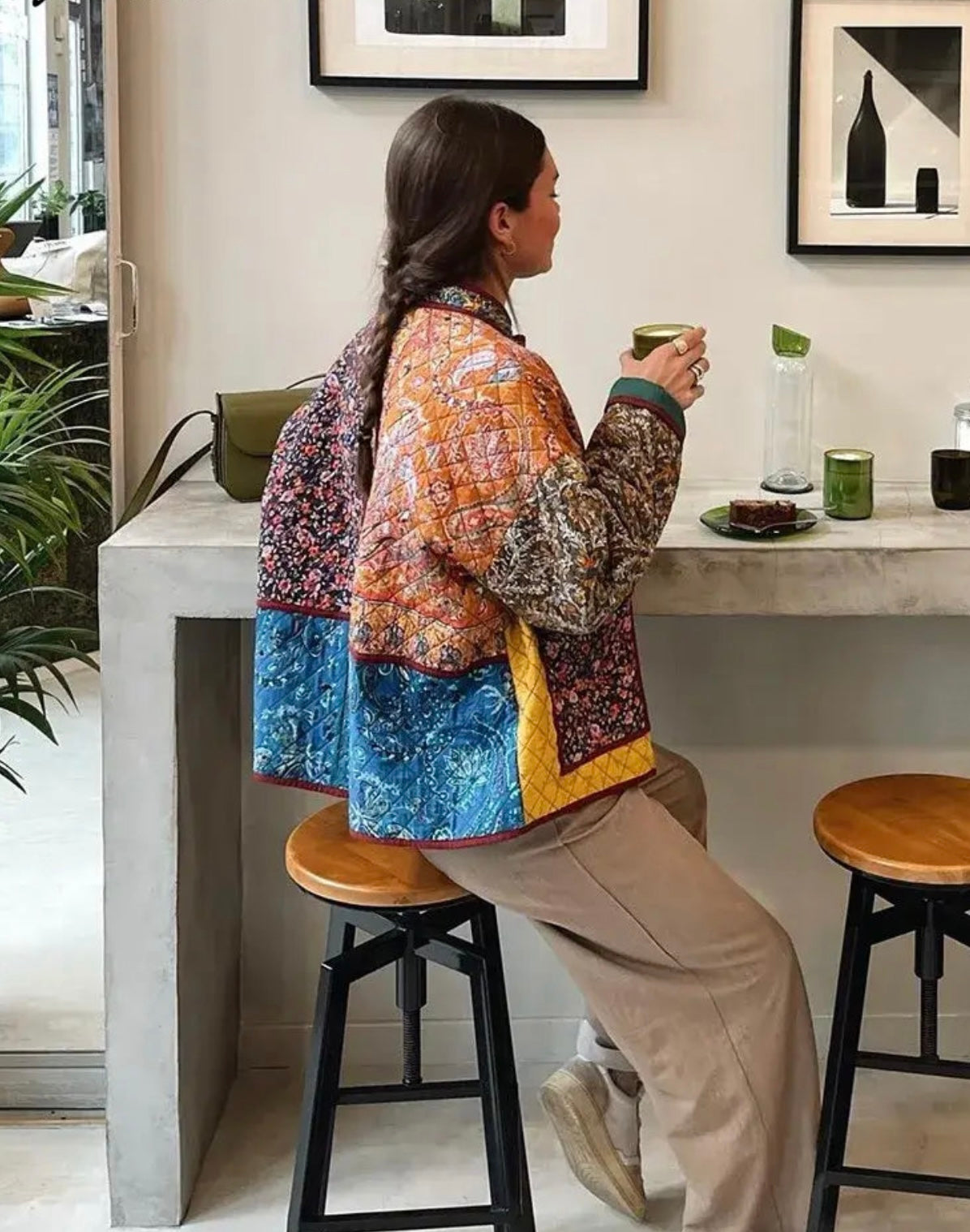 Casaco Acolchoado Multicolor com Estampa de Padrão Étnico