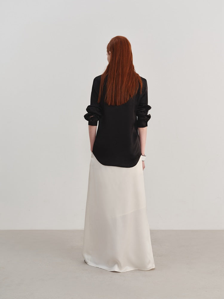 Chemise à manches longues en satin à col pointu