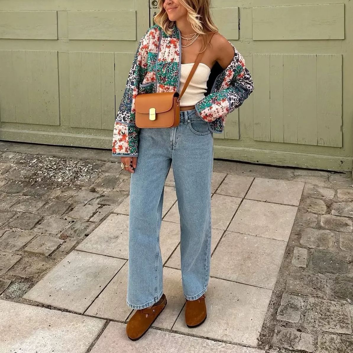 Veste à épaules tombantes et imprimé patchwork floral