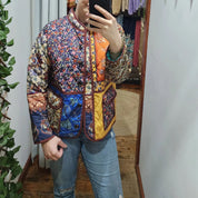 Casaco Acolchoado Multicolor com Estampa de Padrão Étnico